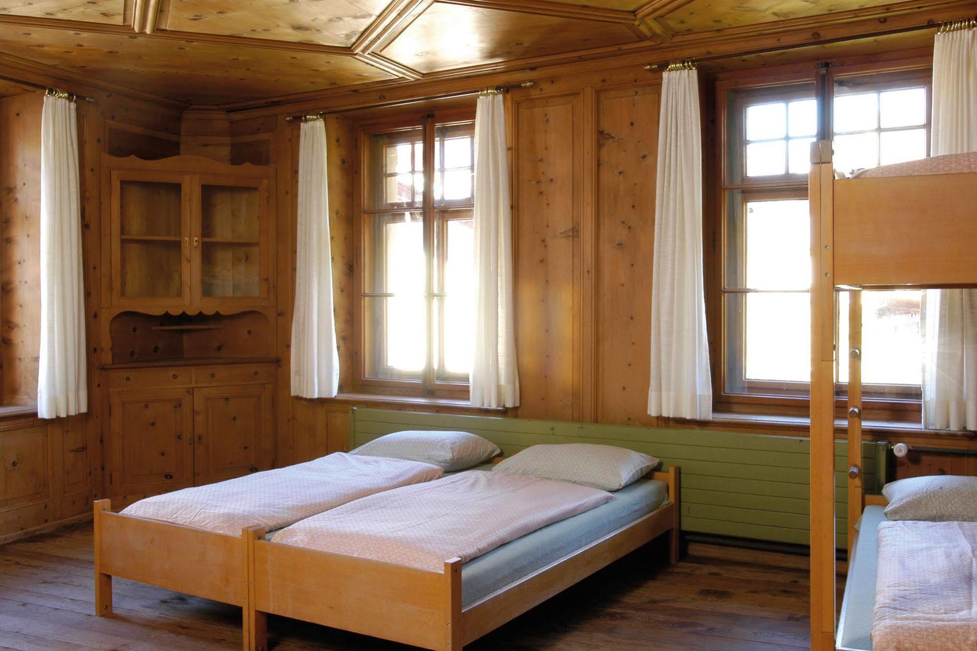 Sta-Maria Youth Hostel Santa Maria Val Muestair Ngoại thất bức ảnh